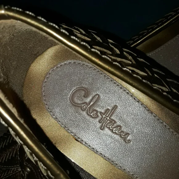 Cole Hahn Metallic Flats - Picture 7 of 8